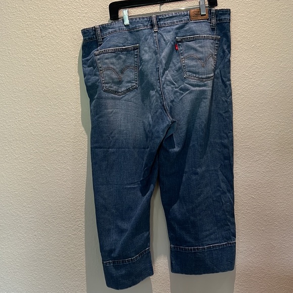 Levi’s 515 Capri jeans - Picture 2 of 3